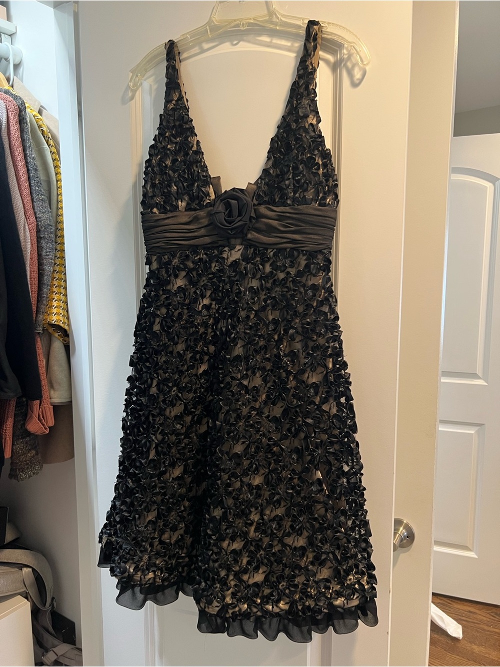 Gusavo Casdile | size 6 | black cocktail dress